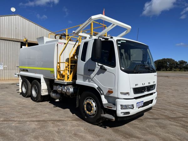 2022 Fuso FIGHTER 2427 Water Truck image