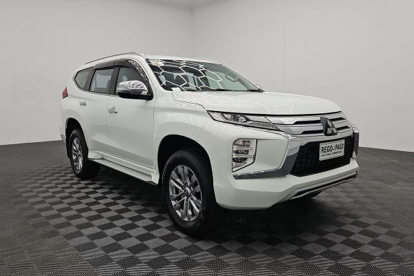 2020 Mitsubishi Pajero Sport GLX QF image