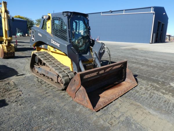 2020 John Deere 333G image