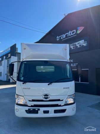 2025 Hino 300 Series 616 image