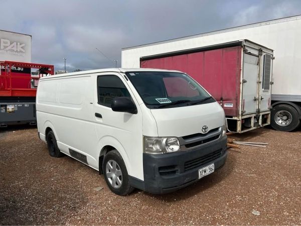 2007 TOYOTA HIACE Bus & Coach image