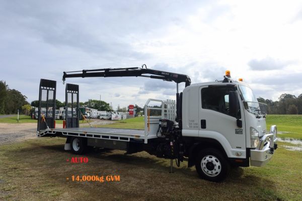 2010 Isuzu FSD 850 Premium AUTO image