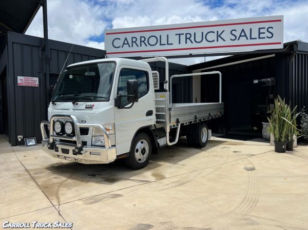 2024 MITSUBISHI FUSO CANTER 515 Flatbed image