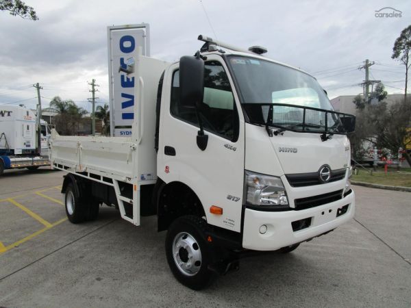 2022 Hino 300 Series 817 image