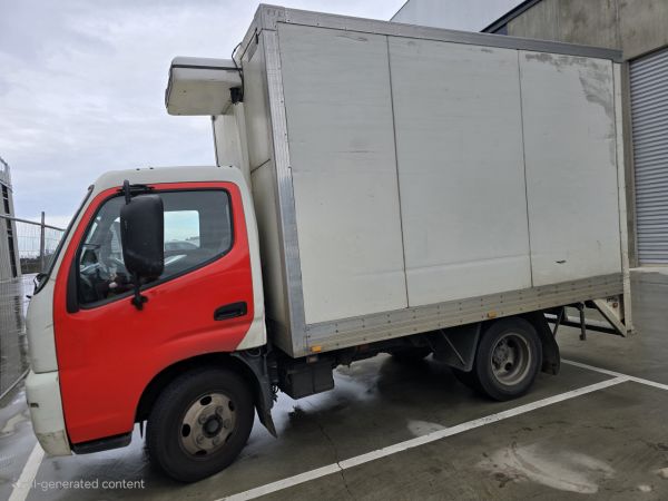 2013 Hino 300 Pantech image