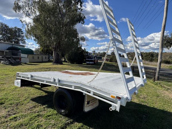 1986 CUSTOM BUILT BEAVER TAIL Tag Trailer image