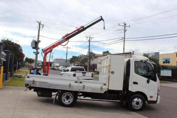 2018 Hino 300 300/616 Automatic image