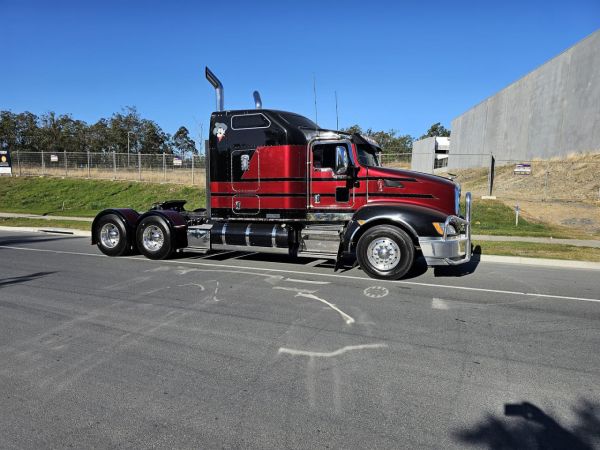 2007 Kenworth T400 Series T404 image