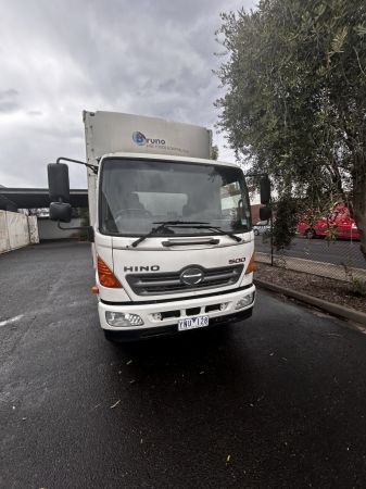 2011 Hino 500 SERIES - FC 1022 CURTAINSIDER TRAILER image