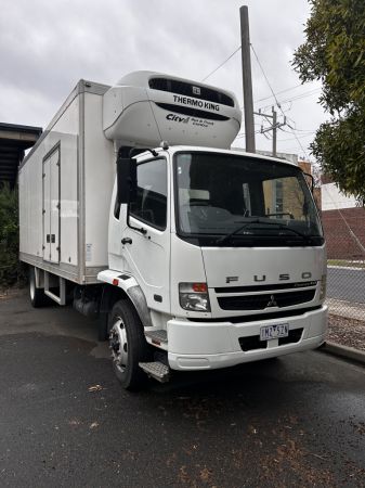 2010 Fuso FM600 Refrigerated image