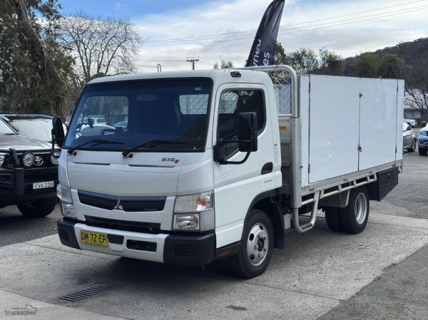 2022 Mitsubishi CANTER 515 Flatbed image