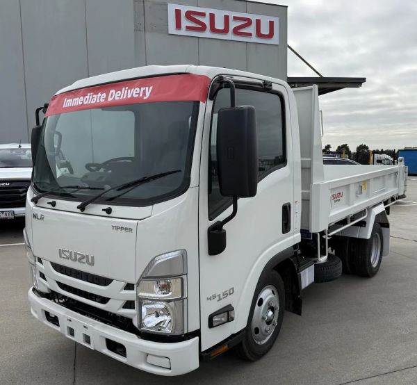 2024 Isuzu N Series NLR 45-150 TIPPER Manual image