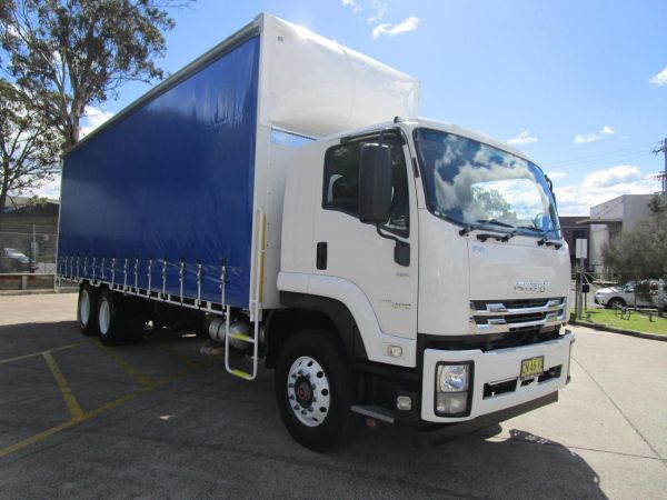 2017 Isuzu F Series FVL240-300 image