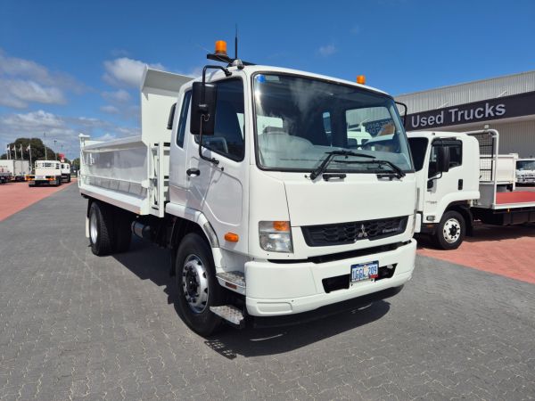 2017 Fuso Fighter 1627 Tipper 8 Ton Tipper image