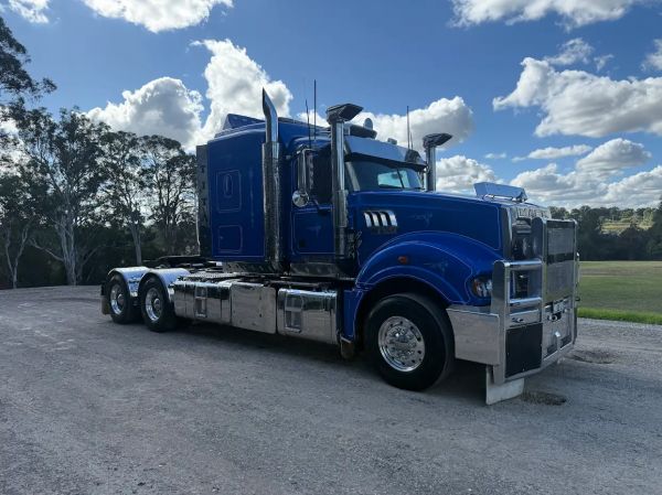 2014 Mack TITAN Prime Mover image