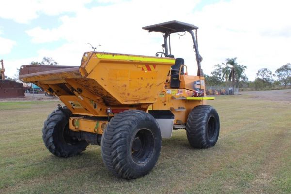 2014 THWAITES  9 TONNE image