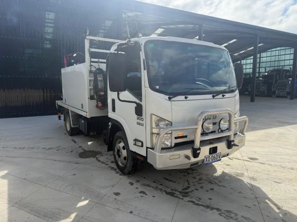2014 Isuzu NPR Service Truck image