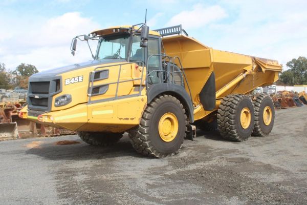 2018 Bell B45E image