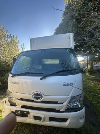 2021 Hino 300 SERIES - 616 AUTO Pantech image