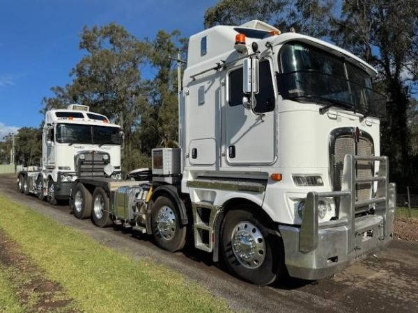 2017 KENWORTH K200 8X4 AUTO AND 2014 K200 8X4 MANUAL image