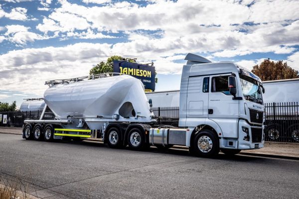 2025 SINOTRUK SITRAK C9H Prime Mover image