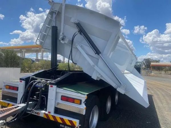 2024 Stonestar Side Tipper image