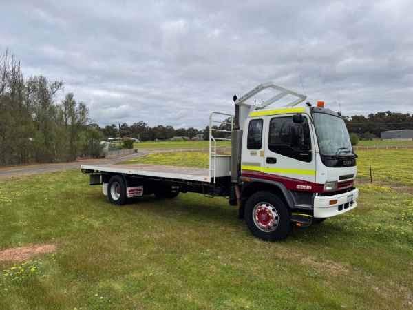 2005 Isuzu FVR950 Tray image