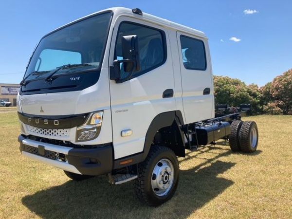 2025 Fuso Canter 4x4 image