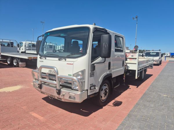 2014 Isuzu NQR450 Tray AMT Crew Tray and Crane image