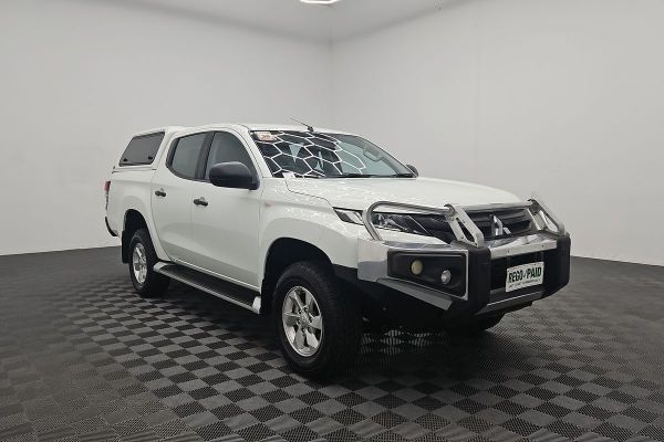 2020 Mitsubishi Triton GLX+ MR 4X4 image