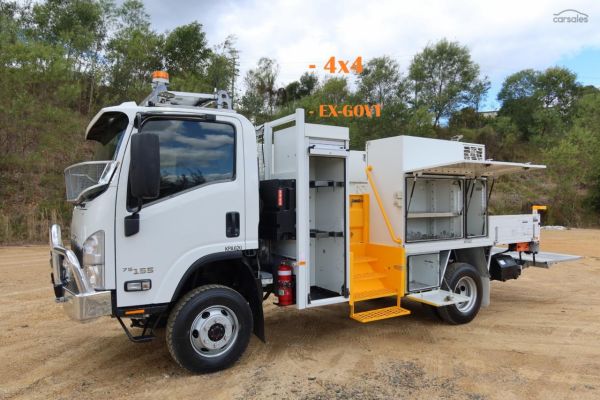 2016 Isuzu N Series NPS 75/45-155 4x4 image