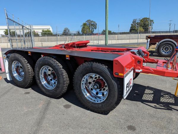FWR TRI AXLE Dolly image