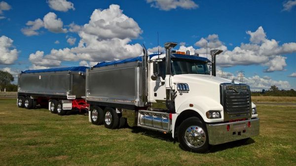 Hamelex White Aluminium Tipper Tub image