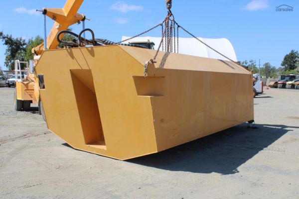 CUSTOM BUILT  36000L SLIP IN WATER TANK image