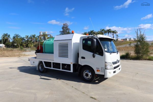 2014 Hino 300 Series 717 Medium image