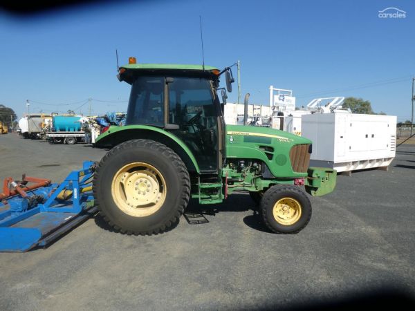 2012 JOHN DEERE  5075M image