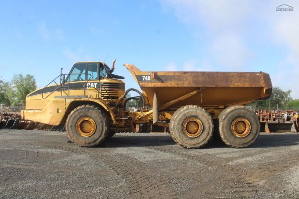 2005 Caterpillar 740 image
