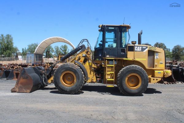 2011 Caterpillar 930H image