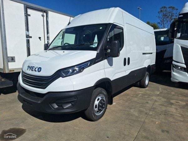 2025 Iveco Daily 50C18A8 12m3 image