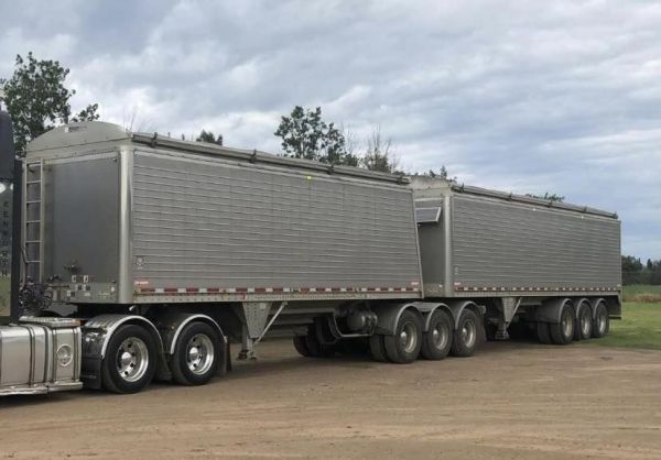 2015 Wilson Barker image