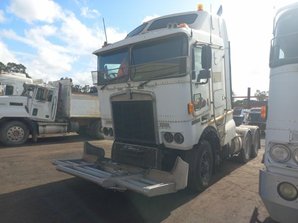 1997 Kenworth K100G Primemover K100 G image