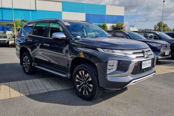 2021 Mitsubishi Pajero Sport Exceed QF image
