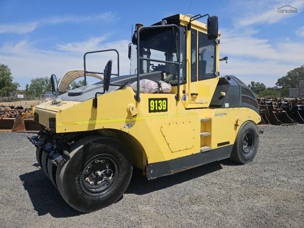 2017 BOMAG BW 27 RH image