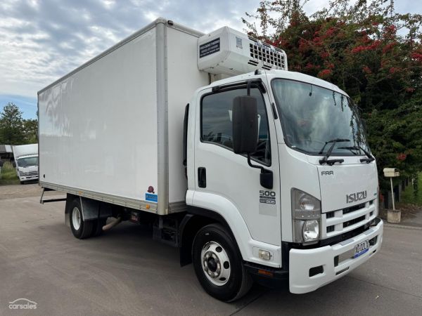 2011 Isuzu Frr 500 image