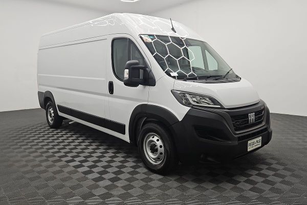 2023 Fiat Ducato Series 8 LWB Mid Roof image
