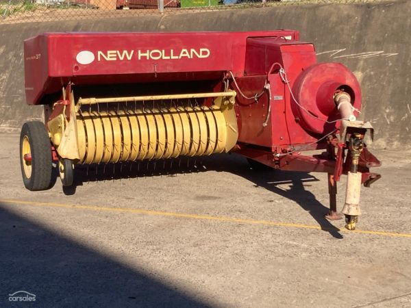 1980 New Holland 317 image