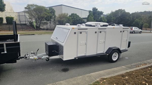 2025 Mcneill  6 berth dog trailer image