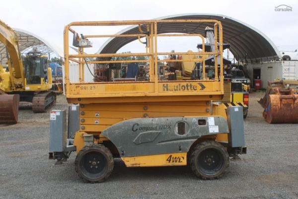 2014 Haulotte Compact 12DX image