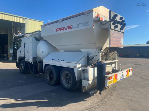 2014 Isuzu FVY1400 image