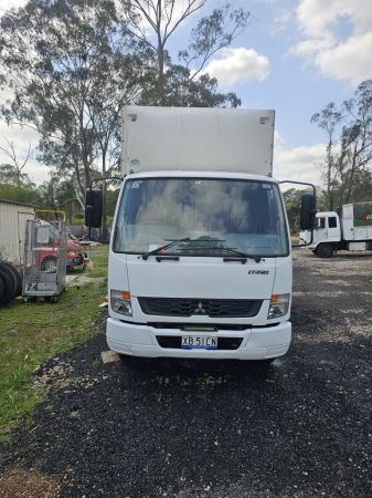2017 Fuso FIGHTER 1124 Curtain Sider image
